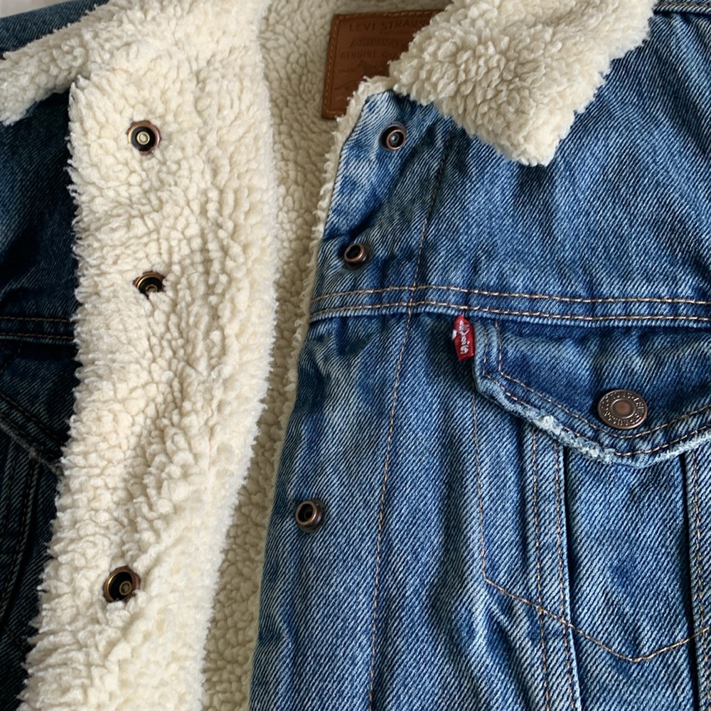 Levi’s Sherpa Fleece Jean Jacket - Picture 10 of 12